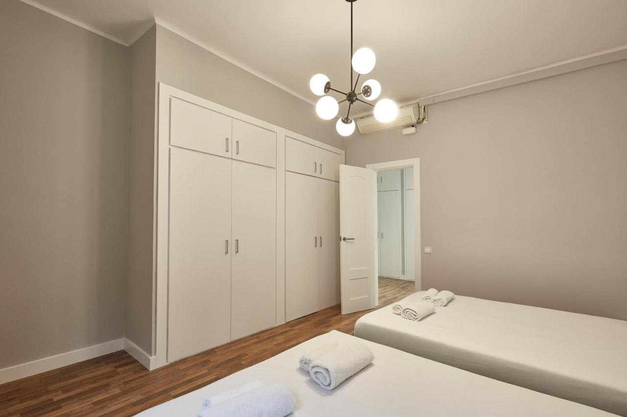 Bbarcelona Apartments Gaudi Avenue Flats Extérieur photo