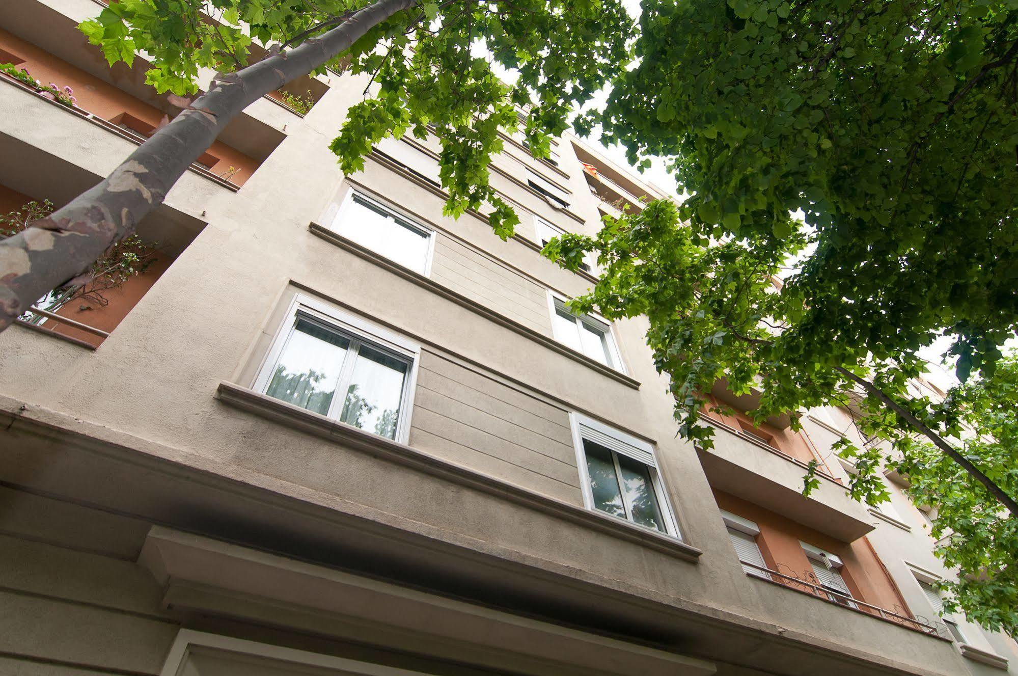 Bbarcelona Apartments Gaudi Avenue Flats Extérieur photo